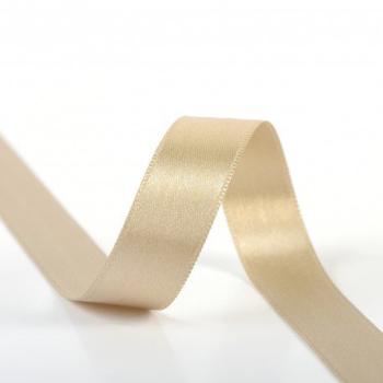 Satinband 15 mm in Beige auf der Rolle, glänzende Oberfläche
